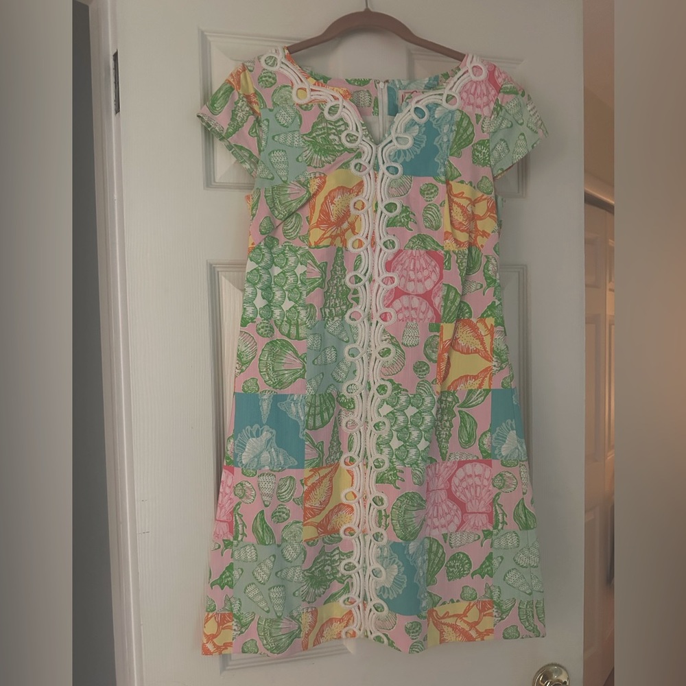 Lilly Pulizter Shift dress
